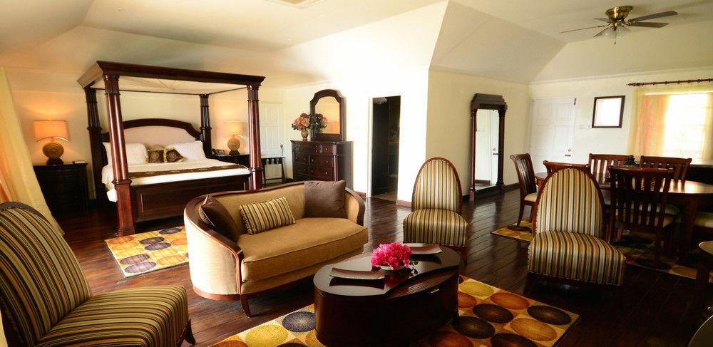 Beachcombers Hotel Saint Vincent 外观 照片